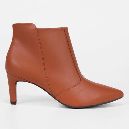 Bota de bico fino e best sale salto baixo