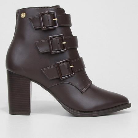Bota fivelas on sale