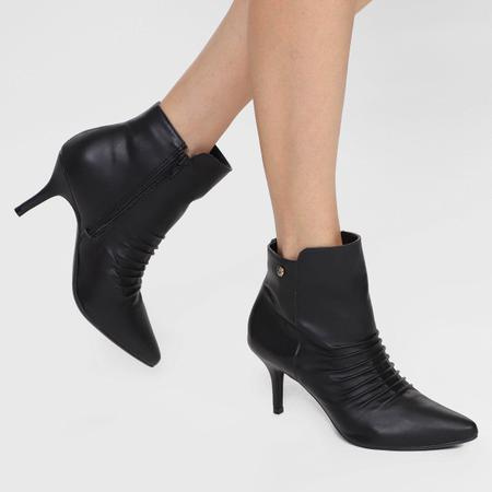 Bota Cano Curto Via Uno Salto Fino Drapeada Feminina Bota