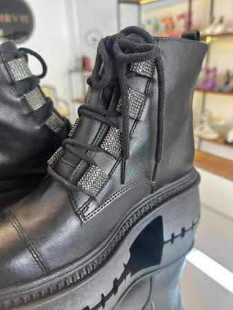 Bota coturno de cadarço sales