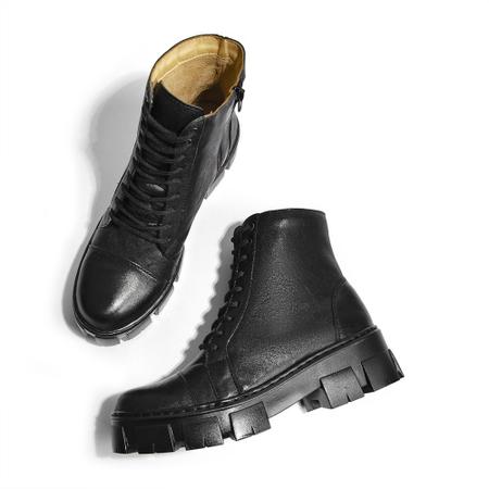 Bota cano curto com short 2025