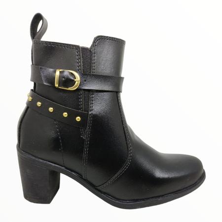 Bota sales dona beija
