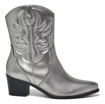 Nova coleção de botas via marte 2025