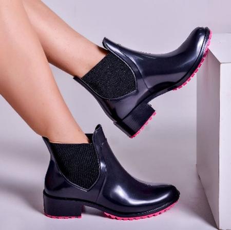 Imagem de Bota galocha cano medio feminina inverno