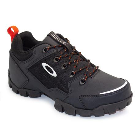 Imagem de Bota Oakley Halftrack Low Ii Casual Masculina Tênis Couro