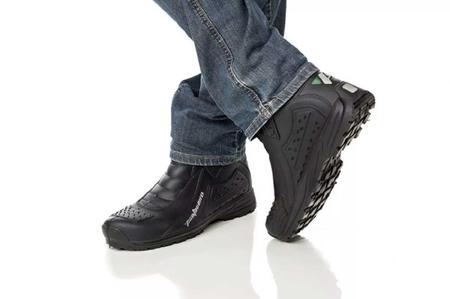 Bota pantaneiro on sale cano medio
