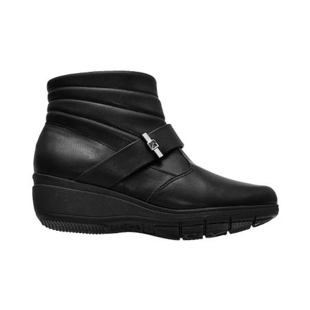 Imagem de Bota Preto Costura Aparente e Cano Curto  Comfort