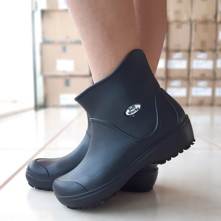 Imagem de Bota Profissional SoftWorks Antiderrapante Light Boot Para Trabalho Com Cano Curto Em EVA BB85