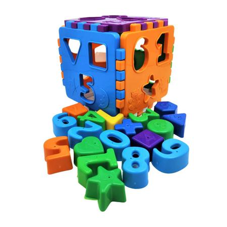 Kit De Cubos Mágicos Cubo Series Fungame Kit Com 06 Cubo Mágico Modelos  Diferentes Desliza Facilmente estimula a criatividade : :  Brinquedos e Jogos