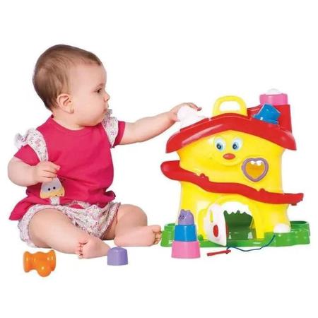 Imagem de Brinquedo Educativo De Encaixe Para Crianças e Bebês a Partir de 1 Ano e 6 Meses Casinha de Atividades Calesita