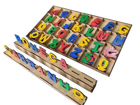 Brinquedo Educativos - Letras Móveis - Kakareco Brinquedos Educativos Imagem de Brinquedo Educativos - Letras Móveis