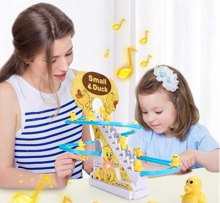 Imagem de Brinquedo Infantil Divertido Patinho Escorrega Playground Animais Baby Musical Small E Duck
