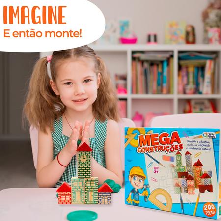 Brinquedo Jogo Mega Construções Blocos de Montar em Madeira 200 Peças -  Pais e filhos - Brinquedos de Montar e Desmontar - Magazine Luiza