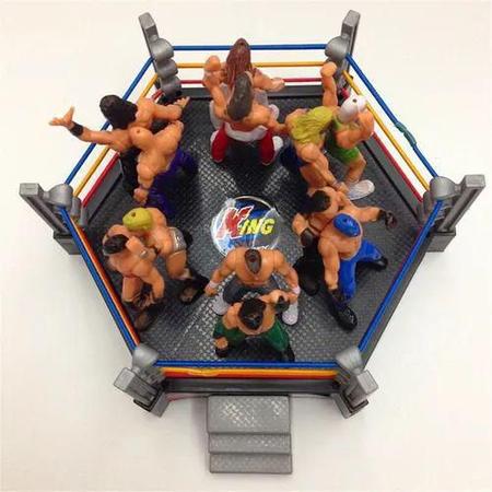 Luta Livre Mma Ring Com 4 Bonecos Miniatura Wwe Championship