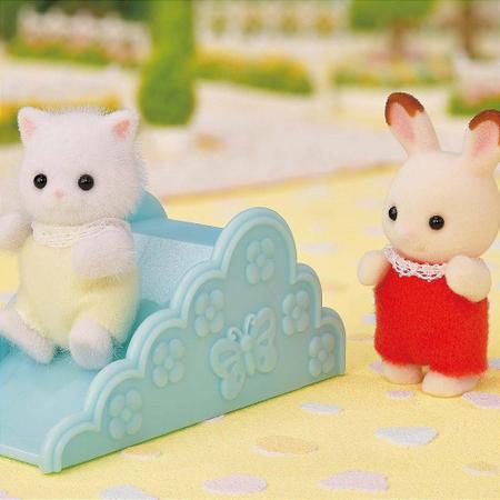 Brinquedo Sylvanian Families Parque de Moinho de Ventos Bebê - Epoch Magia Imagem de Brinquedo Sylvanian Families Parque de Moinho de Ventos Bebê