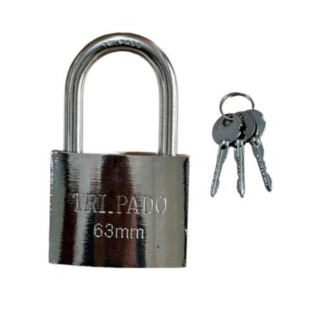 Cadeado Tripado 63mm Grande Resistente Prevenção Antifurto Com 3 Chaves Imagem de Cadeado Tripado 63mm Grande Resistente Prevenção Antifurto Com 3 Chaves