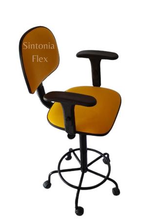 Imagem de Cadeira secretaria caixa alta - braço  com regulagem  de altura  - estrela de ferro com rodízio  - aro - corano amarelo