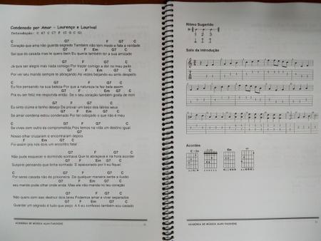 Caderno de Cavaquinho 54 Músicas com cifras solos e ritmos - Academia de  Música - Caderno de Música - Magazine Luiza
