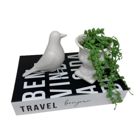 Imagem de Caixa livro decorativo grande Travel Bonjour, pássaro branco de cerâmica e vaso pedestal com suculenta