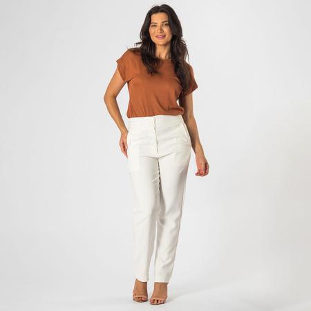 Calça Alfaiataria Feminina Cintura Alta Com Botões E Bolsos - Zafina Imagem de Calça Alfaiataria Feminina Cintura Alta Com Botões E Bolsos