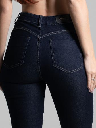 Imagem de Calça Jeans Feminina Sawary Premium Lavagem Escura Elastano Confortável Levanta Bum Bum Bonita