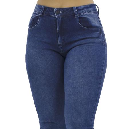 Imagem de Calça Jeans Flare Detalhe na Barra Feminina Biotipo