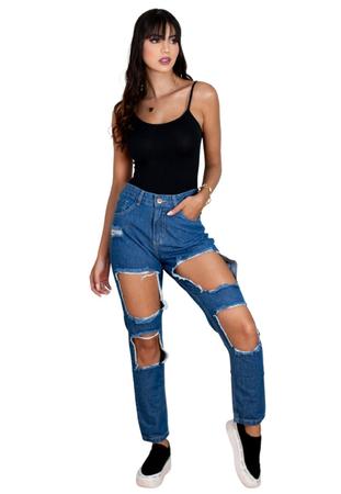 Roupa feminina despojada sales