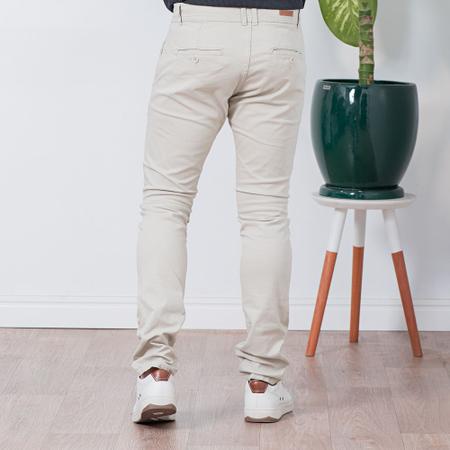 Calça bege hotsell clara masculina
