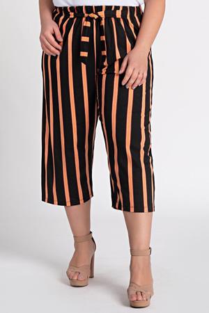Pantacourt plus size listrada sales
