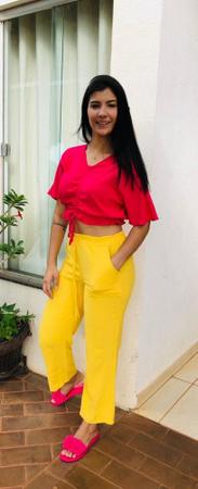 Calça pantalona amarela sales
