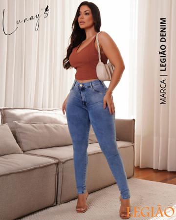 Calça Skinny Cintura Alta Levanta Bumbum Legião by Ri19 L364 Imagem de Calça Skinny Cintura Alta Levanta Bumbum Legião by Ri19 L364
