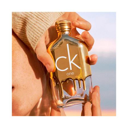 Calvin Klein CK One Gold Eau de Toilette - Perfume Unissex 100ml - Perfume  Unissex - Magazine Luiza
