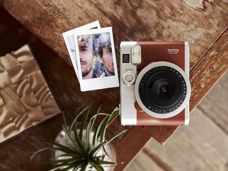 Imagem de Câmera Instantânea Fujifilm Instax Mini 90 Marrom