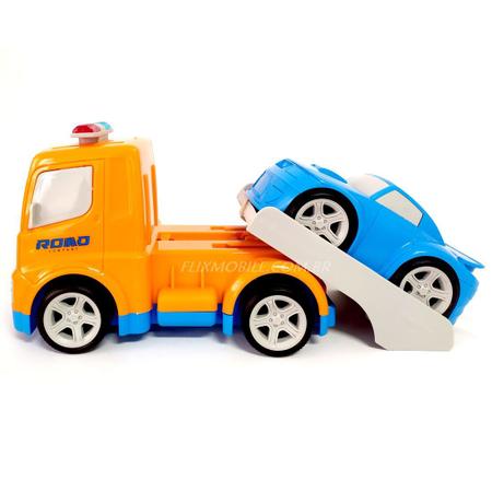 Criança Infantil Do Bebê Da Criança Com O Caminhão Grande Do Carro Do  Brinquedo Imagem de Stock - Imagem de carro, pouco: 39821491