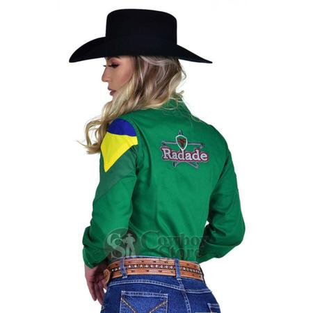 Camisa Country Bordada Feminina Bandeira do Brasil Cowgirl - Radade Imagem de Camisa Country Bordada Feminina Bandeira do Brasil Cowgirl