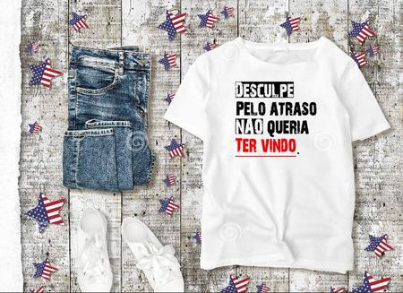 Camiseta Desculpa o Atraso - Branca