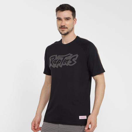 Imagem de Camiseta Mitchell & Ness NBA Básica Toronto Raptors Estampada Raglan Masculina