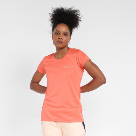 Camiseta Oakley Daily Sport Feminina - Camisa e Camiseta Esportiva -  Magazine Luiza