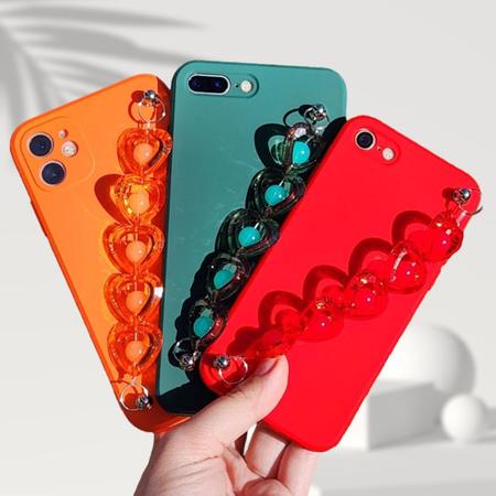 Imagem de Capa Capinha Compatível iPhone 7 / 8 / Se 2020 / 7 Plus / 8 Plus / XR / 11 / 12 / 13 Silicone Aveludada Com Corrente