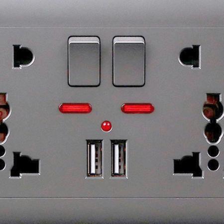 Imagem de Carregador de tomada de parede com 5 portas USB duplas no Reino Unido com design de segurança