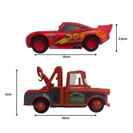 Cidade Carros Radiator Springs com Relâmpago Mcqueen e Mate e 3 Acessórios  Toyng - Carrinho de Brinquedo - Magazine Luiza