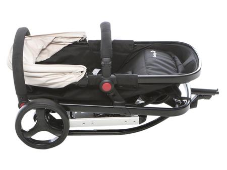 Imagem de Carrinho de Bebê e Bebê ConfortoTravel System Mobi