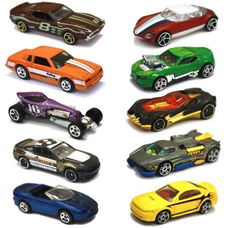 Carrinho Hot Wheels Carros Basicos Sortido - Tem Tem Digital - Brinquedos e  Papelaria, aqui tem!