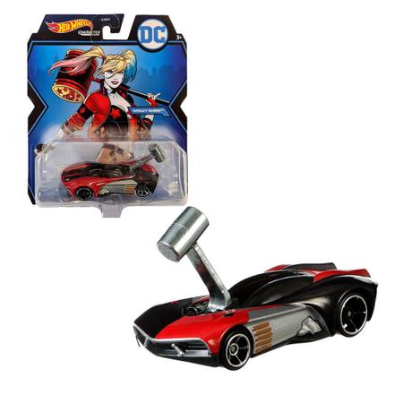 Carrinho Hot Wheels Character Cars Harley Quinn Alerquina DC GYB75