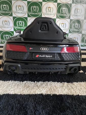 Imagem de Carro Elétrico Infantil Audi R8 Spyder Preto Licenciado Mini Carrinho Novo