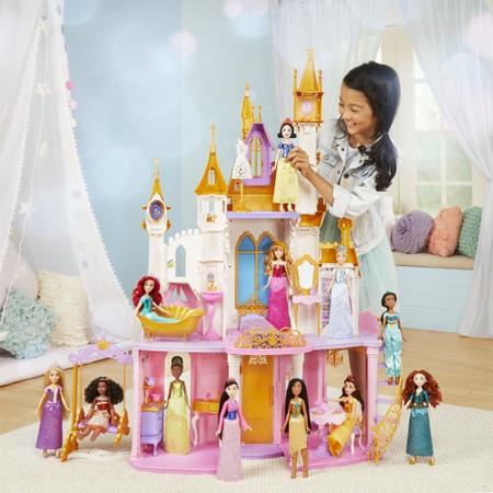 Jogo de Tabuleiro Princesas Disney Castelo - Hasbro - Outros Jogos -  Magazine Luiza