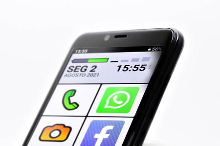 Imagem de Celular para Idoso com Internet e Whatsapp - UXphone