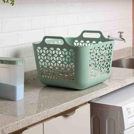 Cesto Para Roupas Com Alça Lavanderia Grande 30 Litros Plástico UZ - Uz Utilidades Imagem de Cesto Para Roupas Com Alça Lavanderia Grande 30 Litros Plástico UZ