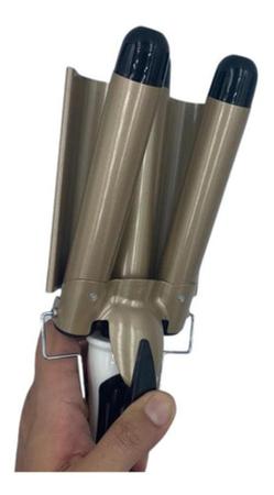 Chapinha Modelador Cabelo Cerâmica Tri-Onda Ondulador Bivolt - Junjun Electrical Imagem de Chapinha Modelador Cabelo Cerâmica Tri-Onda Ondulador Bivolt