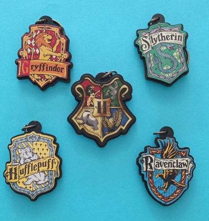 Chaveiro Harry Potter - Casas de Hogwarts - Corvinal - Sonserina -  Lufa-lufa - Grifinória - Gryffindor - Slytherin - Ravenclaw - Hufflepuff